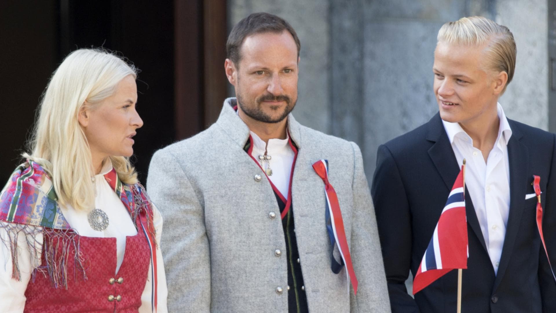 Mette Marit Prinz Haakon Müssen sie wegen Marius auf den Thron