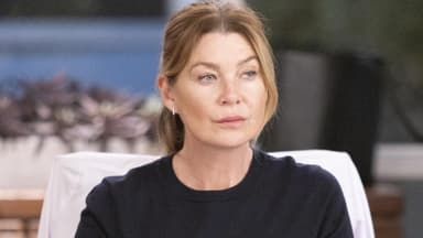 Ellen Pompeo sieht traurig zur Seite