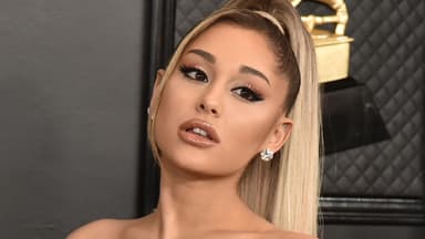 Ariana Grande mit langen Wimpern