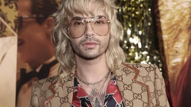 Bill Kaulitz mit XXL-Brille