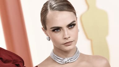 Cara Delevingne ernst