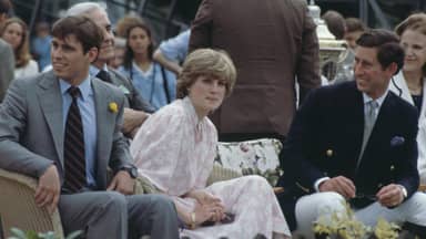 Prinz Andrew mit Prinzessin Diana und Prinz Charles, 1981.