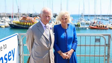 König Charles und Königin Camilla für ihren Geburtstag in Guernsey, 2024