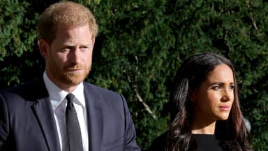 Harry und Meghan gucken bedrückt