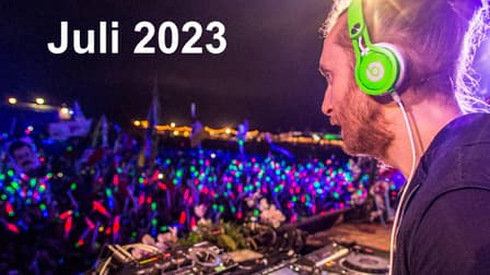 Electronic Festival Mann am Mischpult mit Juli 2023