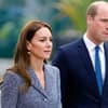 Prinzessin Kate und Prinz William schauen ernst 