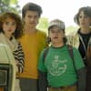 "Stranger Things": Gruppenbild Staffel 4 mit Natalia Dyer 