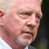 Boris Becker schaut ernst zur Seite