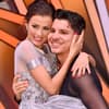 Patricija und Alexandru Ionel posieren strahlend bei Let's Dance