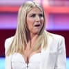 Beatrice Egli guckt empört zur Seite