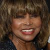 Tina Turner lacht