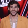 Alvaro Soler grinst am Set von "The Voice Kids"