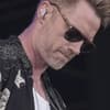 Ronan Keating schaut traurig nach unten