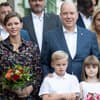 Fürstin Charlène und Fürst Albert 2023 mit ihren Zwillingen Prinz Jacques und Prinzessin Gabriella 