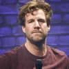 Luke Mockridge sieht ernst aus