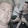 Steve Harwell von Smash Mouth schaut traurig - im Hintergrund mit kleinem Fan auf dem Arm (gepixelt)