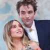 Robert Pattinson und Suki Waterhouse posieren zusammen bei der Met Gala