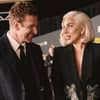 Bradley Cooper und Lady Gaga laufen bei der "Maestro"-Premiere über den roten Teppich