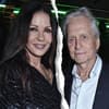 Catherine Zeta-Jones und Michael Douglas mit Riss in der Mitte