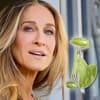 Sarah Jessica Parker mit Gua Sha Roller und Stein