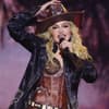 Madonna bei einem Auftritt ihrer "Celebration Tour" in London