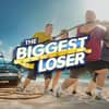 "The Biggest Loser"-Kandidaten ziehen Auto, Logo im Fokus