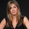 Jennifer Aniston guckt komisch