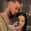 Mike Heiter und Leyla Lahouar machen ein Selfie