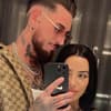 Mike Heiter und Leyla Lahouar machen ein Selfie