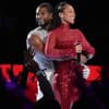 Usher und Alicia Key während der Super-Bowl-Halbzeitshow 2024