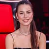 Lena Meyer-Landrut lächelt bei The Voice Kids