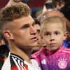 EM 2024: Deutschland-Schottland - Joshua Kimmich mit Sohn 