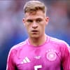 Joshua Kimmich guckt bei EM-Spiel ernst