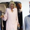 Camilla und Charles steigen aus dem Flugzeug