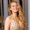 Blake Lively strahlt