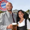 Vincent Kompany mit Ehefrau Carla auf dem Oktoberfest