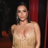 Eva Longoria schaut ernst
