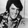 Elvis Presley im Hawaii-Hemd