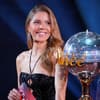 Victoria Swarovski mit dem "Let's Dance"-Pokal