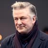 Alec Baldwin mit Schal