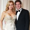 Veronica Ferres und Carsten Maschmeyer müssen ihre Hochzeit aus zeittechnischen Gründen noch einmal verschieben: auf 2014!