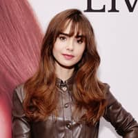 Lily Collins ernst