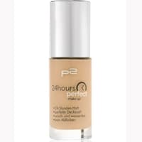 Damit Juliannes Teint auch im Blitzlichtgewitter ebenmäßig aussieht, ist eine gute Foundation ein Muss. Die "24 Hours Perfect Make-up" von P2 bietet neben einer guten Deckkraft auch eine sichere Wisch-und Wasserfestigkeit, somit hält der Look besonders lange. 30 ml, ca. 5 Euro