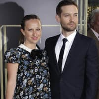 Tobey Maguire und seine Frau Jennifer Mayer. Der Schauspieler ist übrigens einer der besten Freunde von Leo