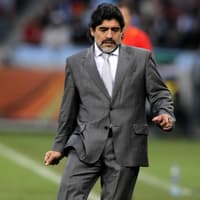 Dont cry, Argentina! Trainer Maradonna war nach der WM-Pleite am Boden zerstört