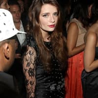 Auch Mischa Barton wollte sich Lady GaGa nicht entgehen lassen. Die Schauspielerin feierte ausgelassen mit. Steht etwa der nächste Absturz bevor?