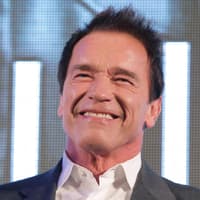 Arnie 'Governator' Schwarzenegger's Affäre mit der Haushälterin flog 2011 auf - das Enthüllungsbuch danach schrieb "er sei schlimmer als Tiger Woods"