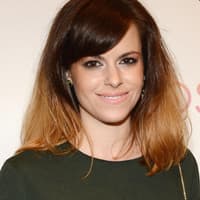 Co-Darstellerin Emily Hampshire sorgte mit ihren Dip-Dye-Haaren für Aufsehen