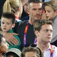 David Beckham in London! Gemeinsam mit seinen beiden jüngsten Söhnen, Cruz und Romeoschaute sich der Fußball-Beau das Volleyball-Finale an