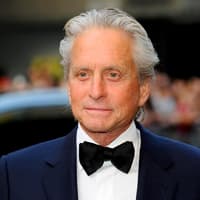 Trotz "Beziehungspause" mit Catherine Zeta Jones unternehmungslustig: Michael Douglas